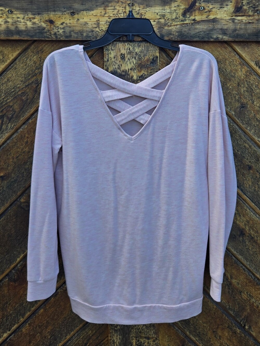 Brisas Activewear Strappy Crisscross Back Top - Picture 5 of 6